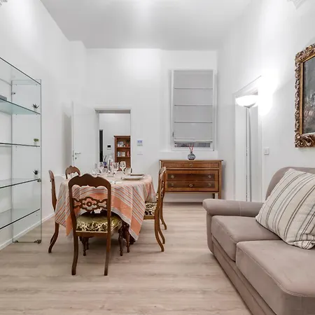 Carbonara Palace 1 - Luxury Comfort Under Medieval Towers דירה