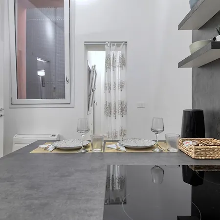 公寓 Carbonara Palace 1 - Luxury Comfort Under Medieval Towers