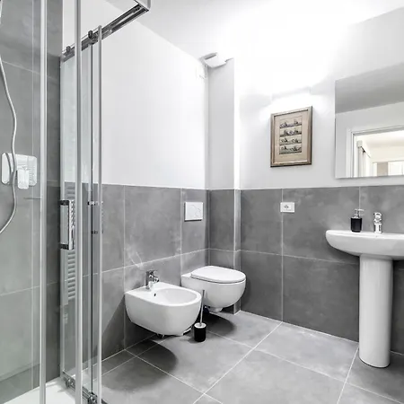 Carbonara Palace 1 - Luxury Comfort Under Medieval Towers