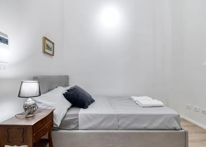 Carbonara Palace 1 - Luxury Comfort Under Medieval Towers شقة *