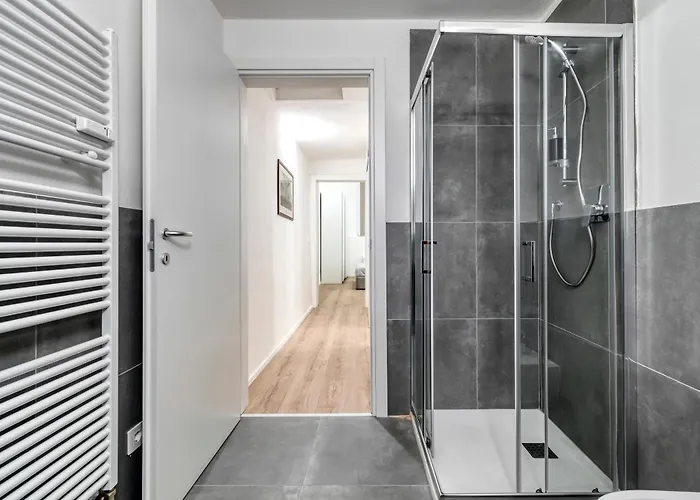 Carbonara Palace 1 - Luxury Comfort Under Medieval Towers بولونيا