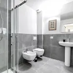Carbonara Palace 1 - Luxury Comfort Under Medieval Towers