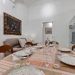 Appartement Carbonara Palace 1 - Luxury Comfort Under Medieval Towers *
