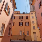 Carbonara Palace 1 - Luxury Comfort Under Medieval Towers Appartement