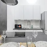 Carbonara Palace 1 - Luxury Comfort Under Medieval Towers
